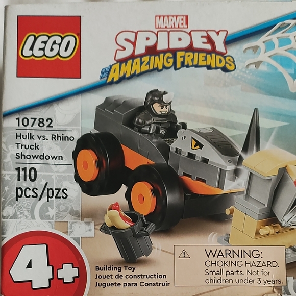 LEGO Spidey Amazing Friends Hulk vs. Rhino Showdown - Picture 4 of 10